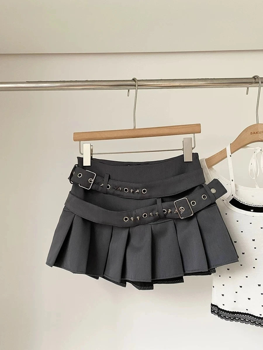 Black High Street Gothic Rivet Mini Skirt Woman Y2K Style Korean Fashion Aesthetic Skirts Elegant Retro A-line Denim Outfit 2025