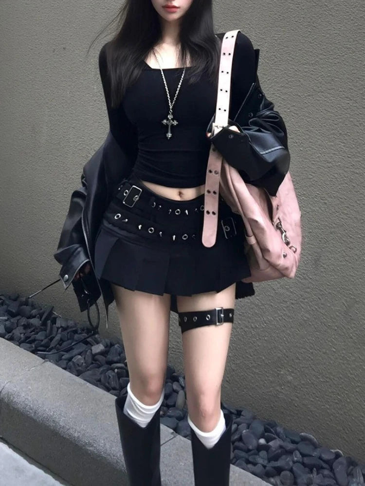 Black High Street Gothic Rivet Mini Skirt Woman Y2K Style Korean Fashion Aesthetic Skirts Elegant Retro A-line Denim Outfit 2025