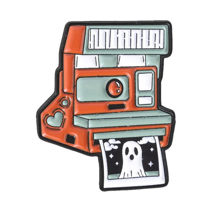 Retro Ghost Claw Machine Enamel Pin Vintage Cassette Camera Spooky Vibes Only Halloween Brooches Lapel Badge Jewelry Gifts