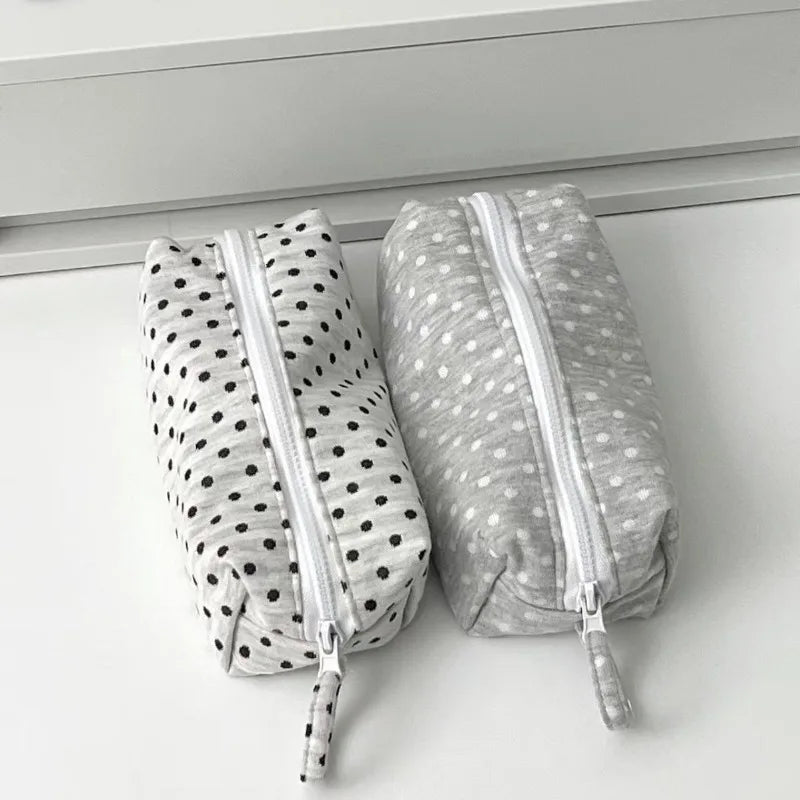 Portable Fabric Pencil Bag for Students Ins Korean Style Dot Pencil Case Large Capacity Fashion Stationery Organizer Makeup Bag