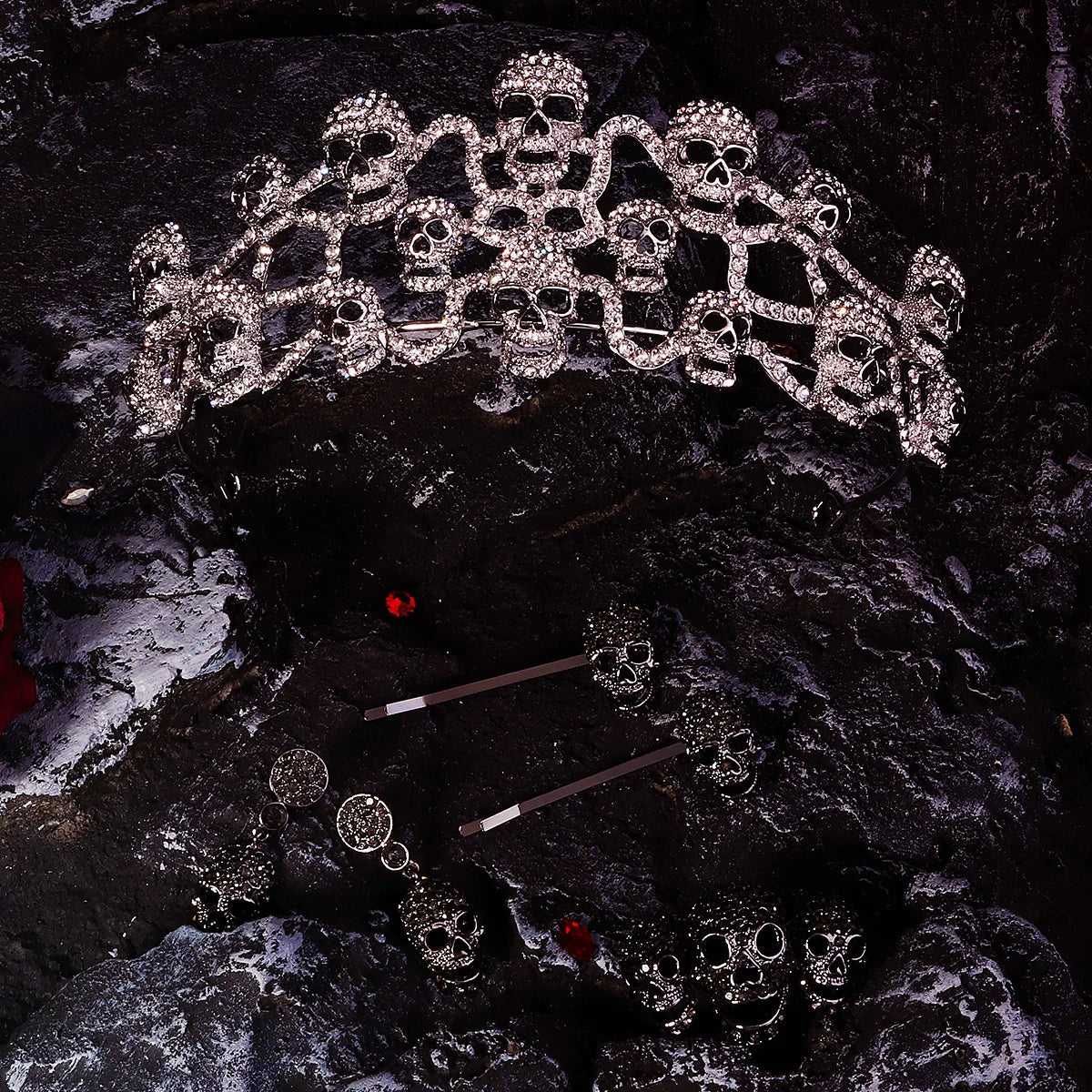Dark Gothic Skull Crown Fashion Skull Hair Clip Earrings Set Halloween Birthday Party Tiara Holiday Gifts for Friends