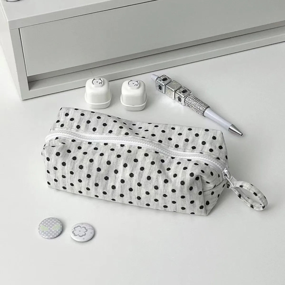 Portable Fabric Pencil Bag for Students Ins Korean Style Dot Pencil Case Large Capacity Fashion Stationery Organizer Makeup Bag