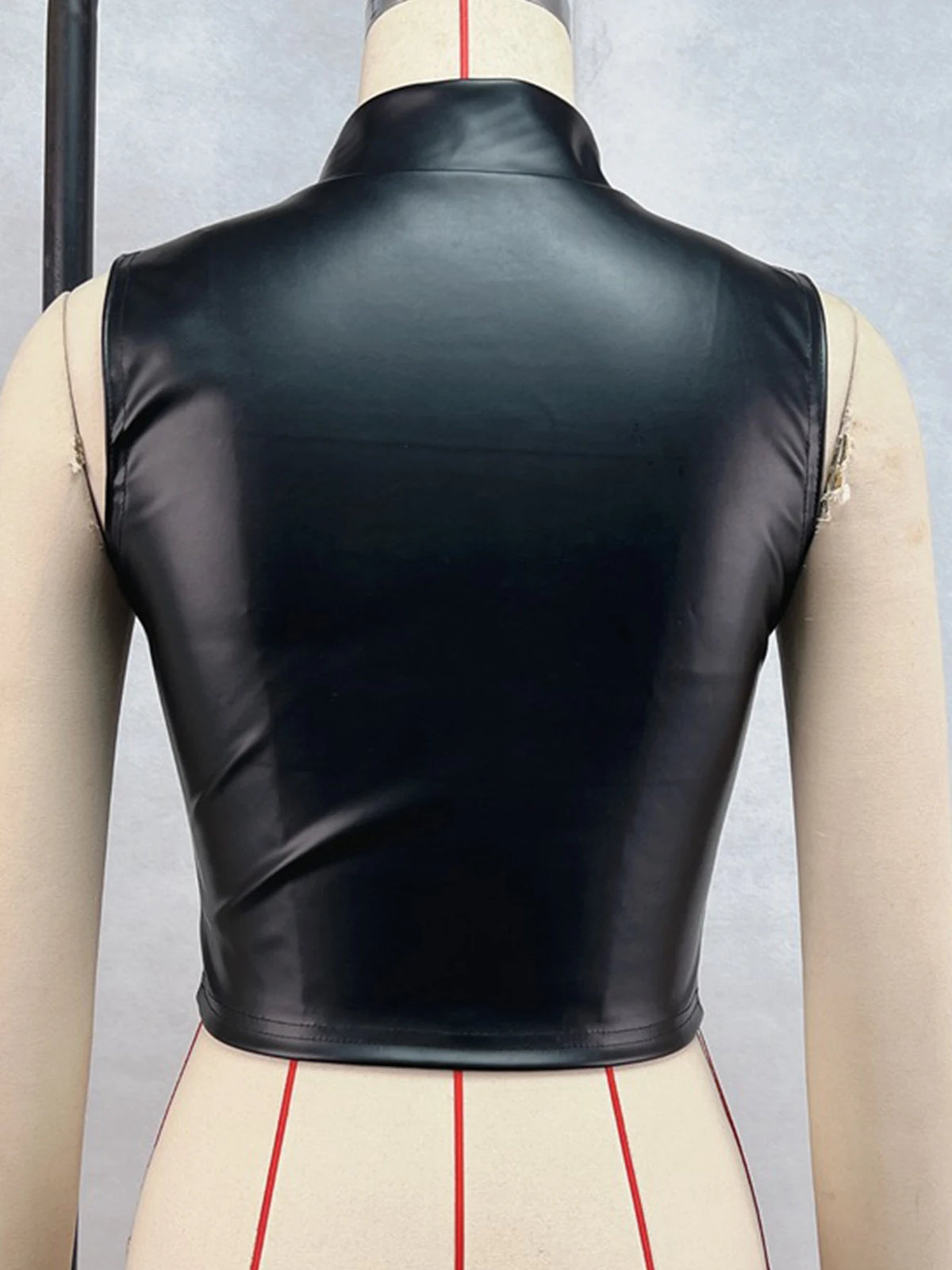Sexy Black Zipper Leather Crop Top Women Clothing Summer Body PU Tank Tops Woman Vintage Gothic Clothes Streetwear Top Outfit