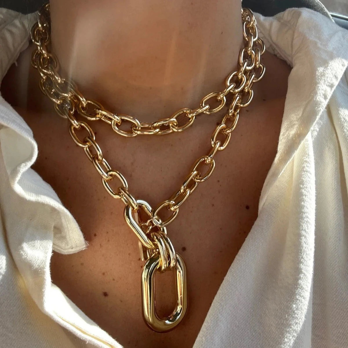 Metal Thick Chains Big Elliptical Pendant Necklace for Women Trendy Charms Ladies Collar On Neck Accessories Fashion Jewelry