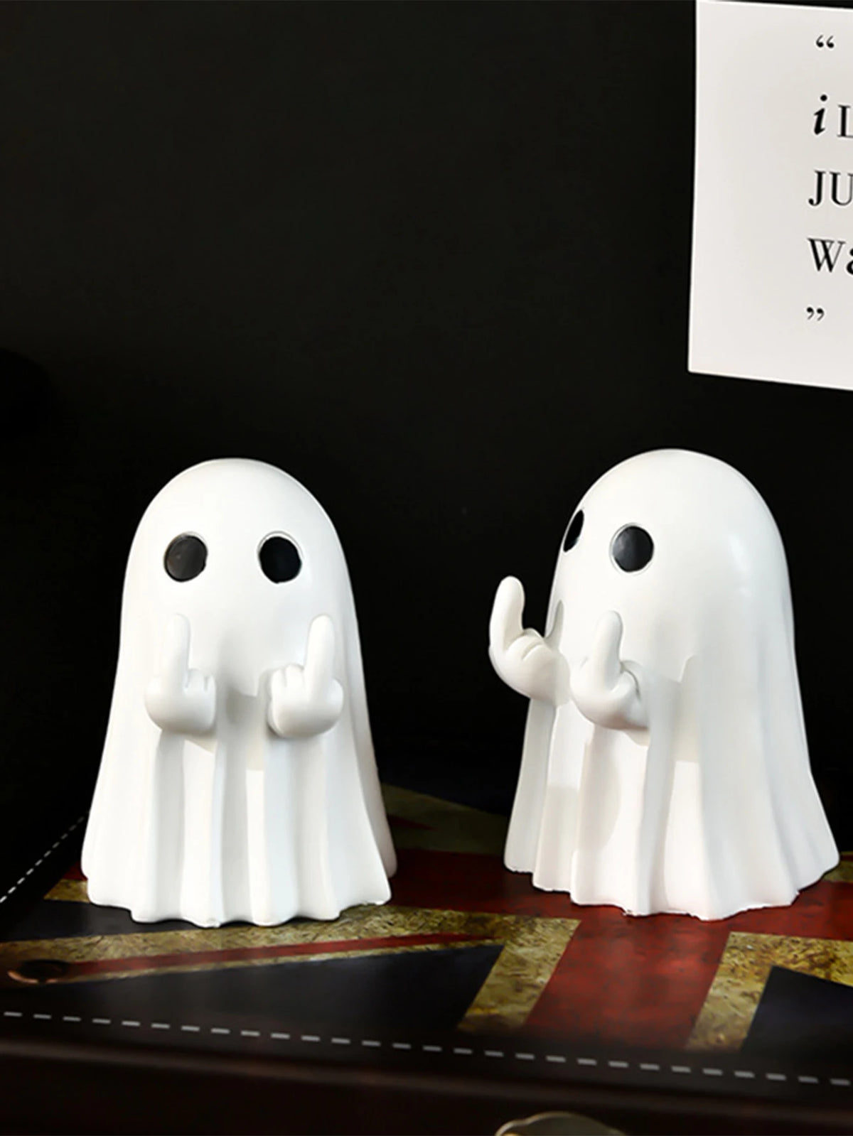 Middle Finger Cute Ghost Statue, Ghosts Small Scary Ghost Figurines, Halloween Home Decorations, Coffee Table Centerpieces Shelf