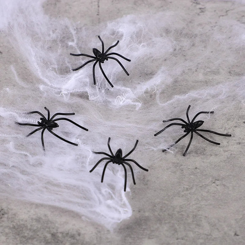 50-100Pcs Halloween Luminous Spiders Scary Trick Spider Indoor & Outdoor Haunted House Decorative Props Halloween Party Supplies