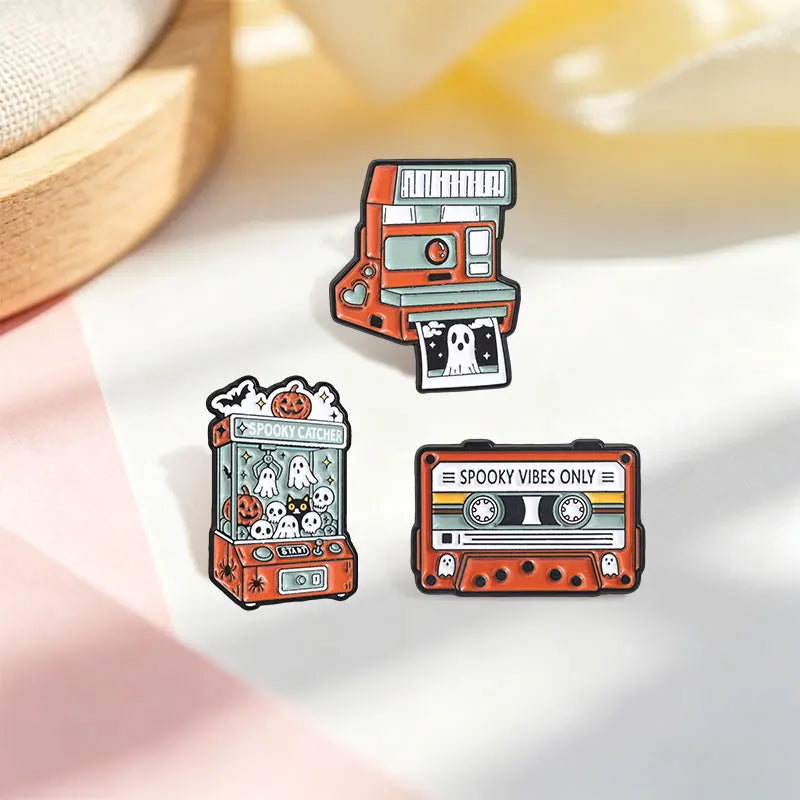 Retro Ghost Claw Machine Enamel Pin Vintage Cassette Camera Spooky Vibes Only Halloween Brooches Lapel Badge Jewelry Gifts