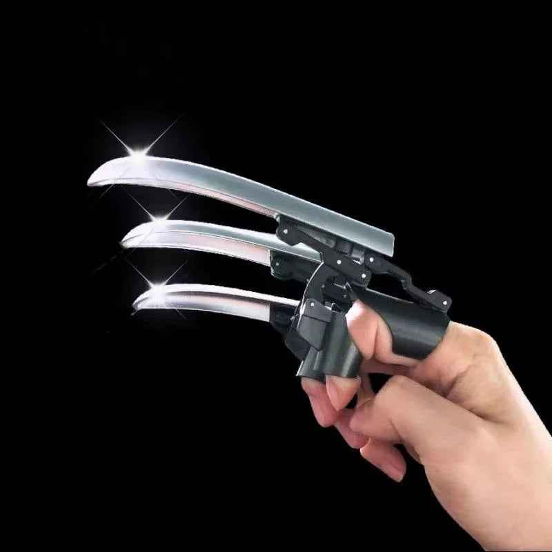 3pcs/6pcs Funny Anime Cosplay Wolf Claws Fingers Wear Retractable Plastic Claws Cool Folding Mechanical Fingers Antistress Toy