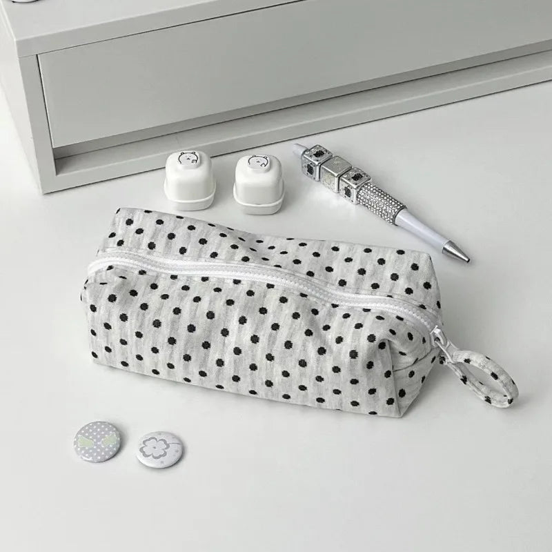 Portable Fabric Pencil Bag for Students Ins Korean Style Dot Pencil Case Large Capacity Fashion Stationery Organizer Makeup Bag