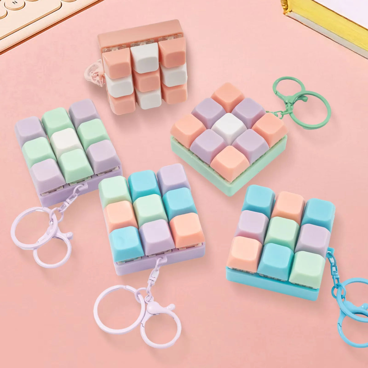 One/Nine-key Fingertip Pressing Key Keychain Adult Stress-relieving Finger Keyboard Game Key Chain Stress-relieving Magic Toy